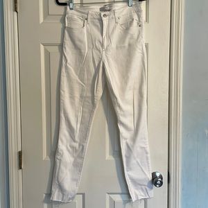 Joe’s Jeans High Rise Skinny Ankle in white